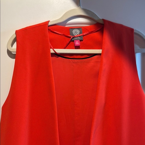 Vince Camuto Red Sleeveless Blouse - Picture 2 of 5